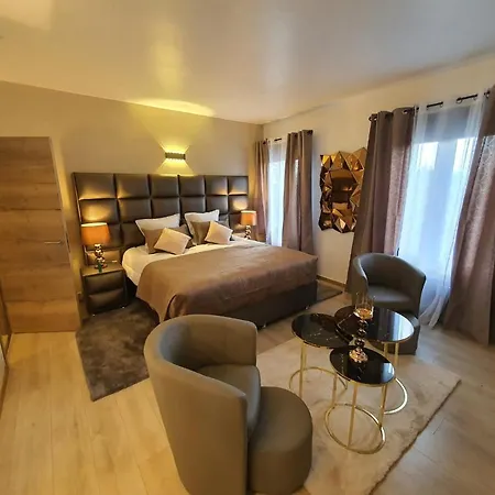 Superbe Chambre Avec Spa Privatif A Lille Apartamento *