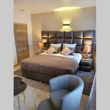 Superbe Chambre Avec Spa Privatif A Lille Apartamento